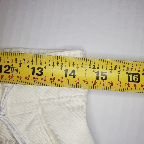 EVERLANE NWT The Tourist Short High Waist in White Canvas Organic Cotton Sz 6 - Picture 9 of 10